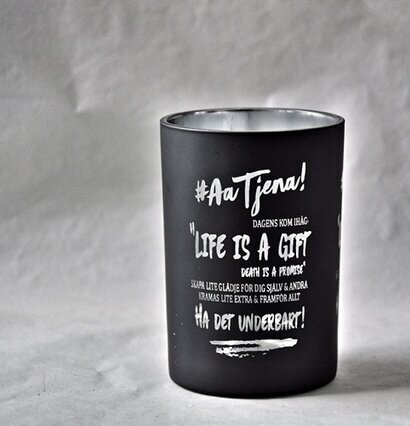 Bild av elegant ljuslykta med inspirerande text