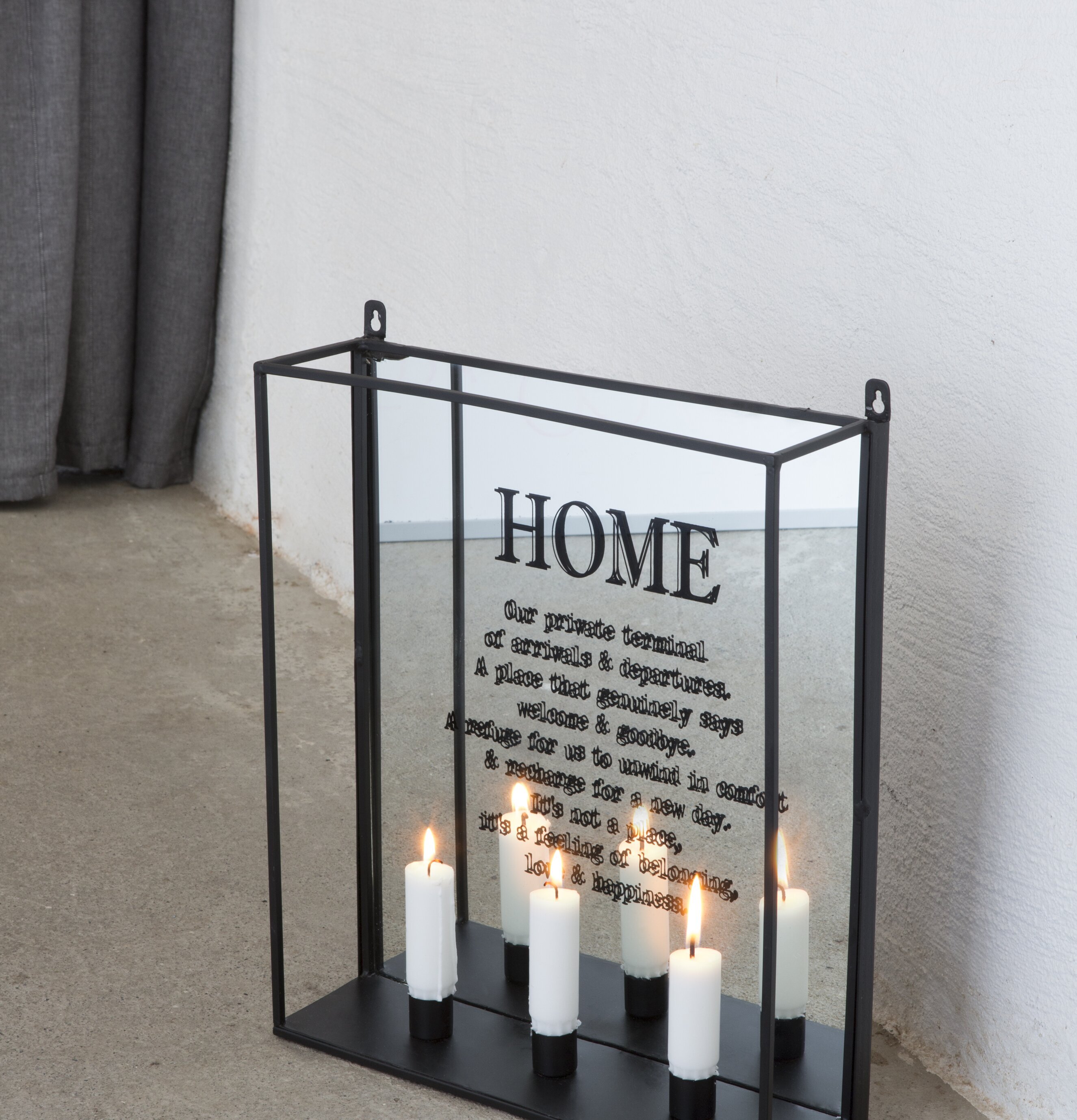 Foto av elegant vägglykta med modern och hemtrevlig stil