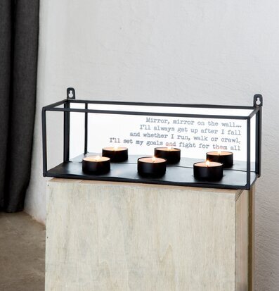 Bild av elegant vägglykta med stilren och modern design