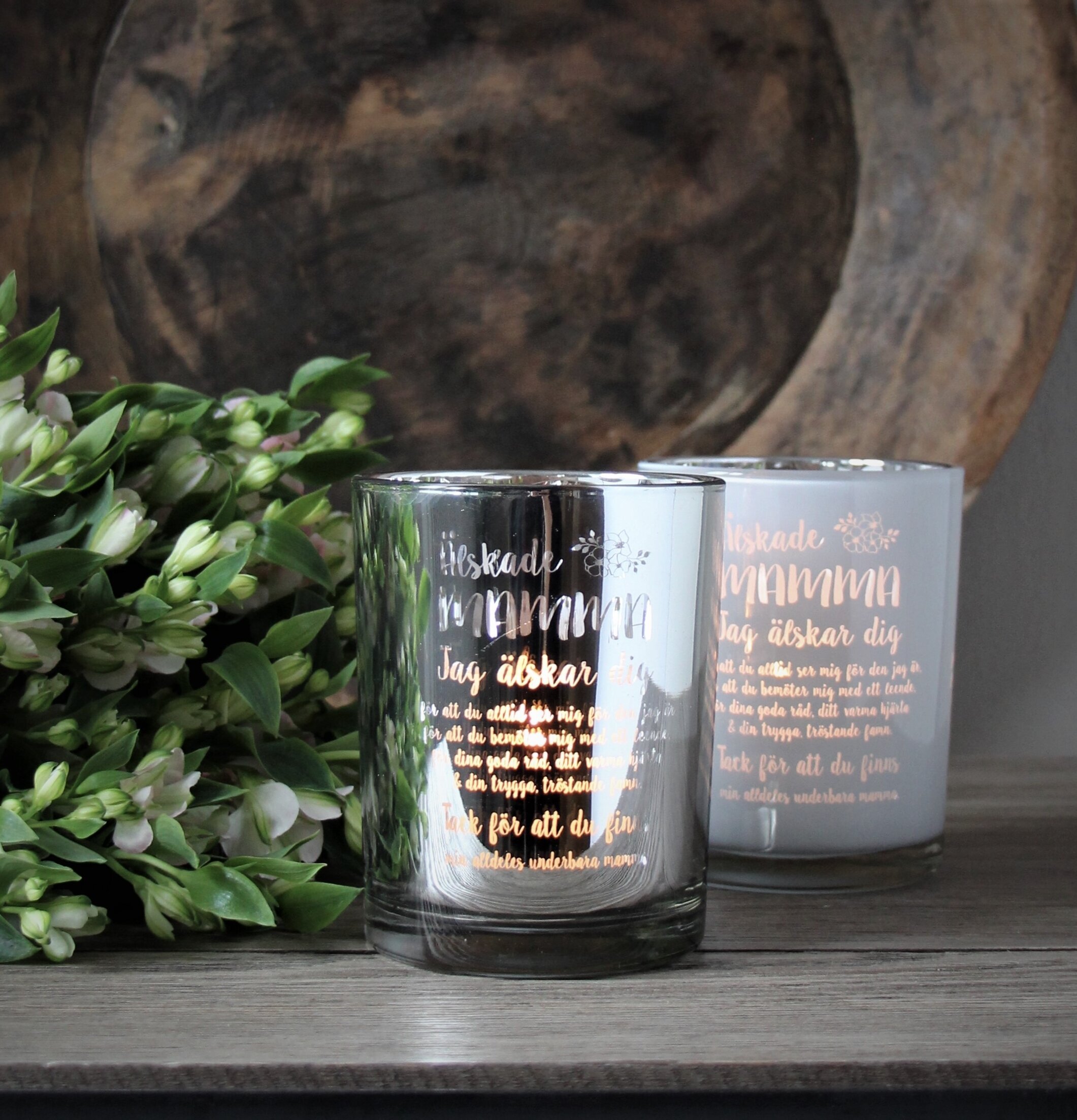 Ljuslykta - Mamma Vit från Majas Cottage med blommor