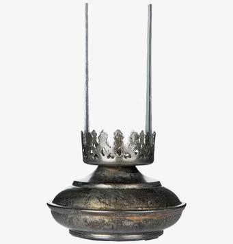 Foto av elegant ljuslykta med glas och metall detaljer