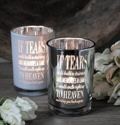 Ljuslykta - If Tears Silver från Majas Cottage på träyta