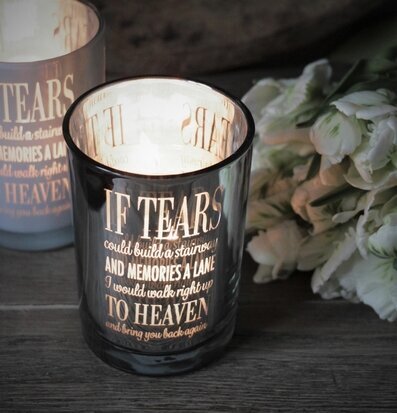 Ljuslykta - If Tears Silver från Majas Cottage på träyta