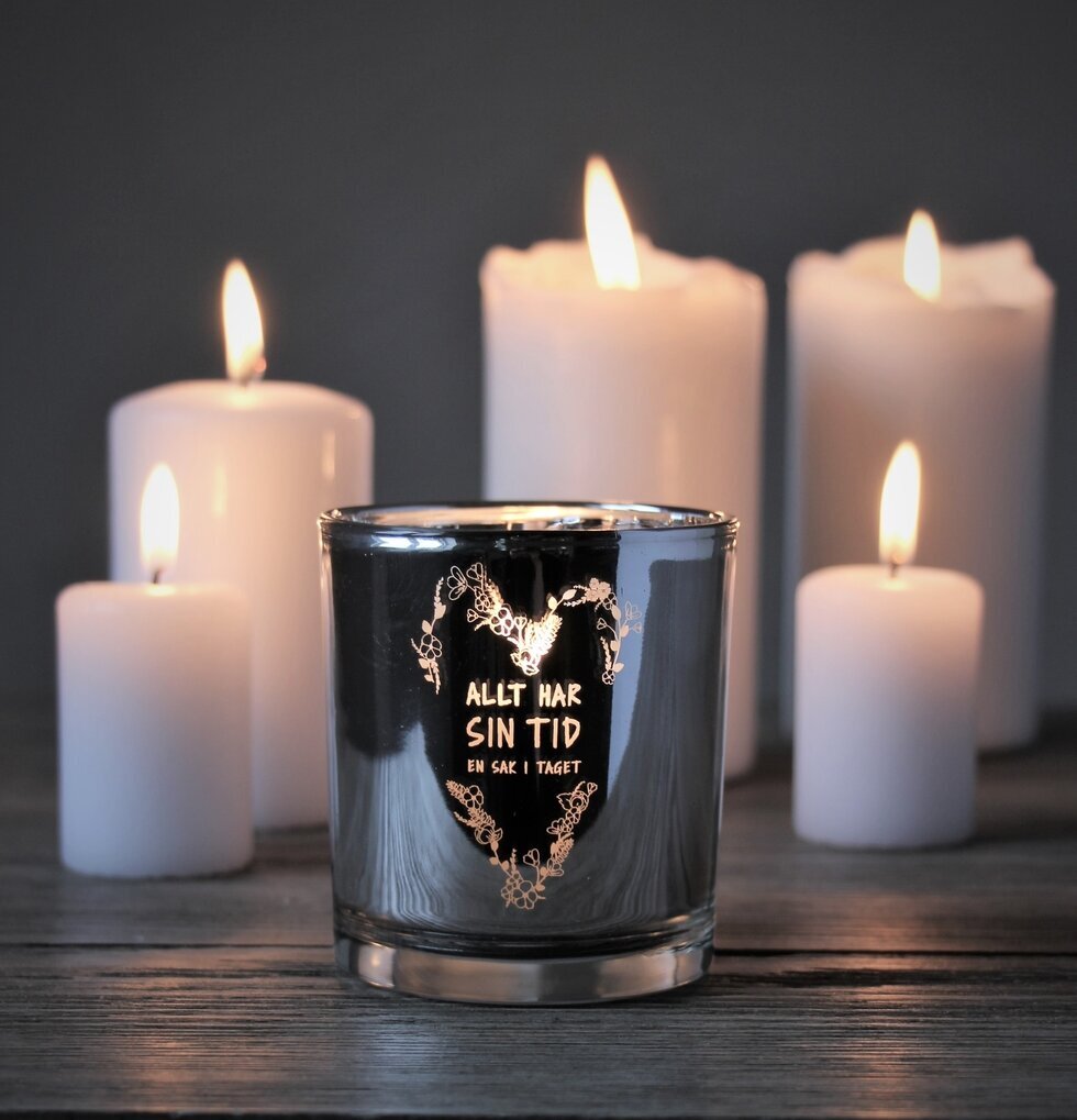 Ljuslykta - Allt Har Sin Tid från Majas Cottage på bord