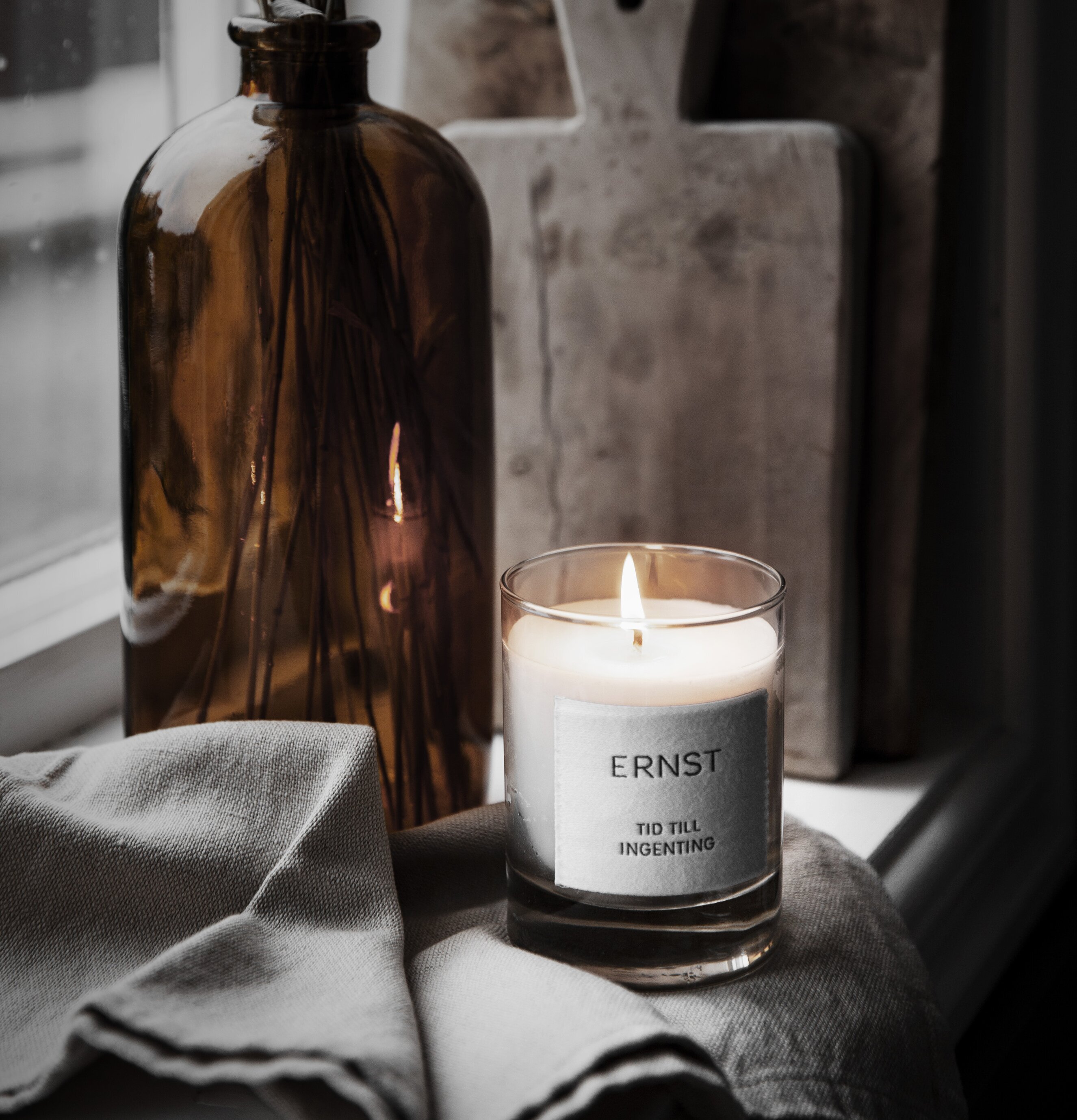 Bild av stämningsfullt arrangemang med doftljus