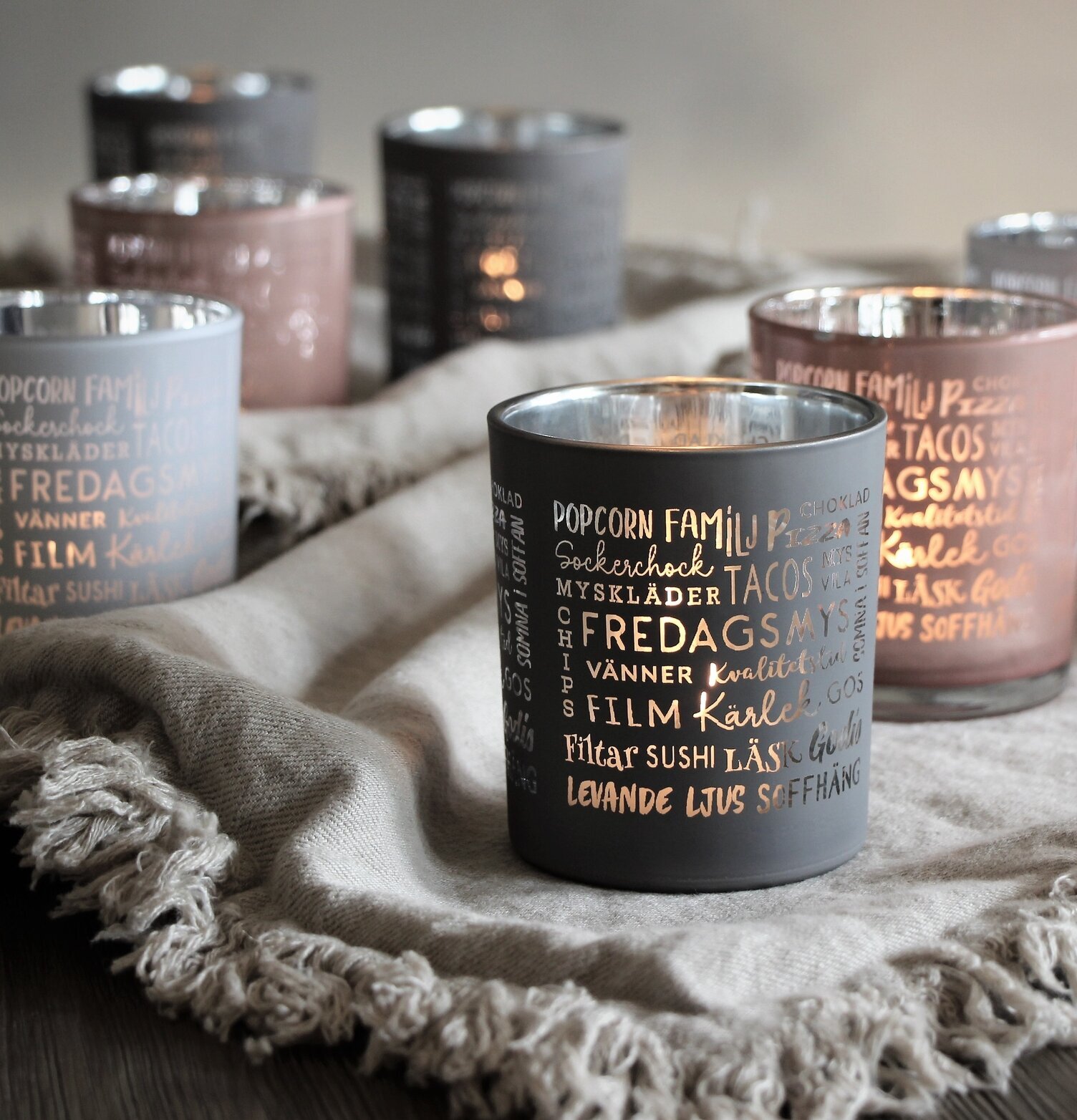 Ljuslykta Fredagsmys Grå/Silver från Majas Cottage