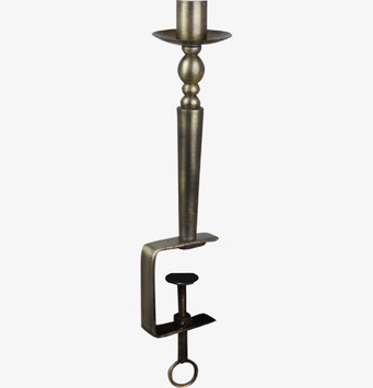 Bild av elegant ljusstake med mässingsliknande yta