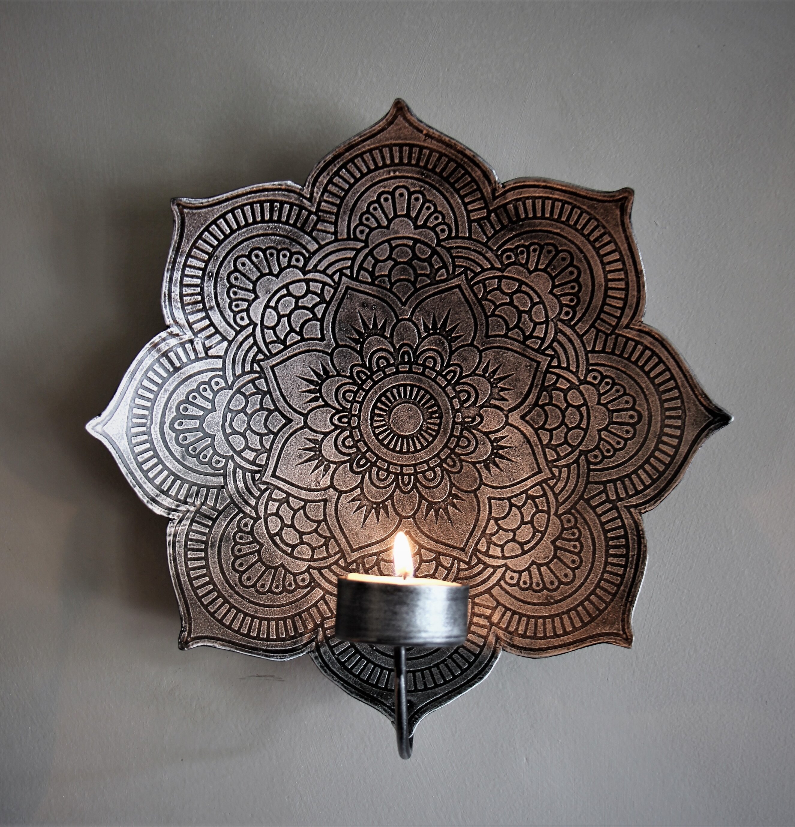 Väggljushållare Mandala Smoke Ø 18 cm från Majas Cottage