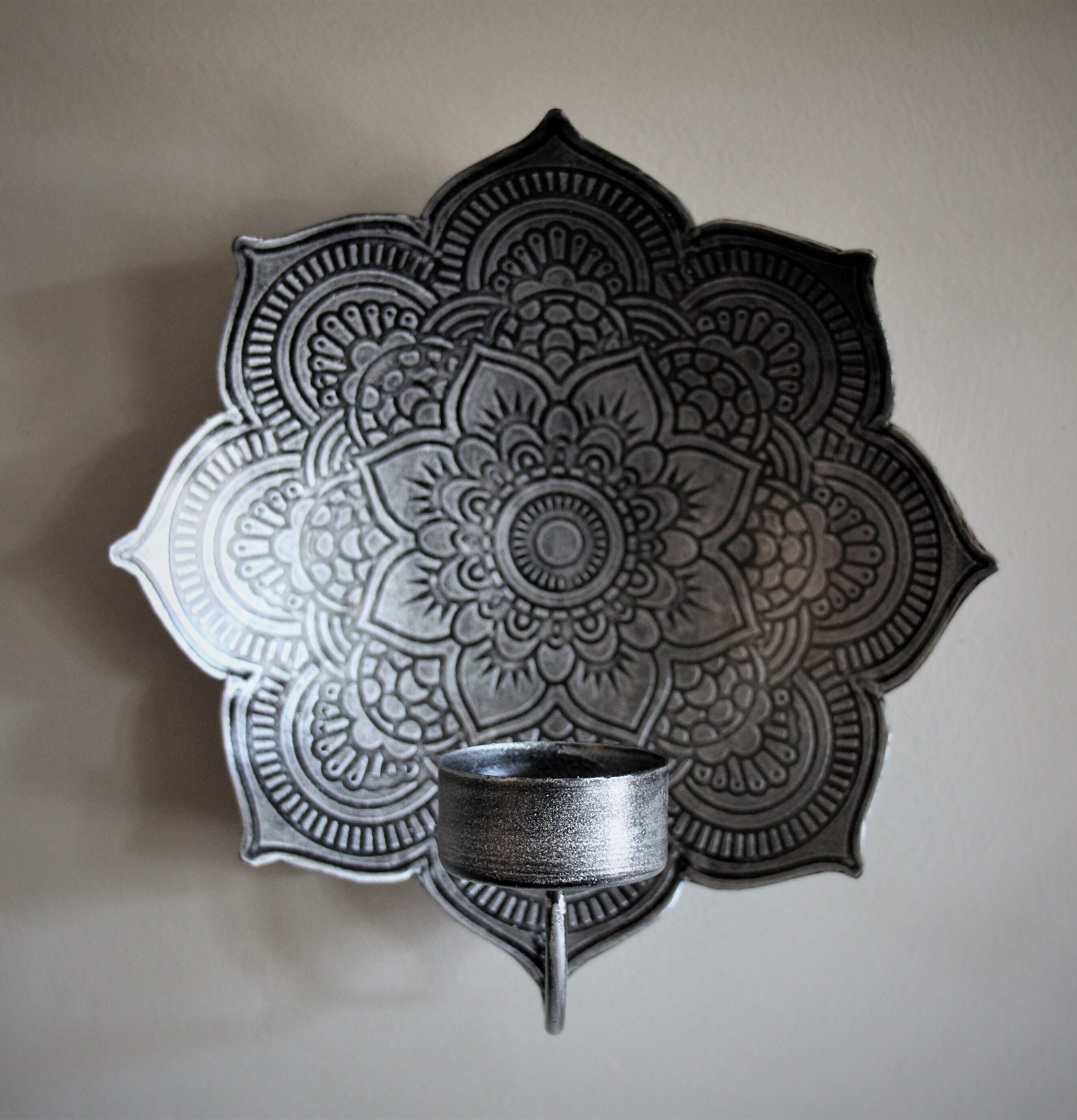 Väggljushållare Mandala Smoke Ø 18 cm från Majas Cottage