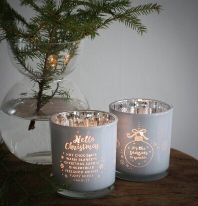 Ljuslykta - Hello Christmas Vit från Majas Cottage på bord