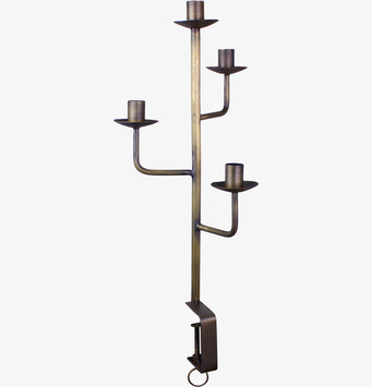 Bild av elegant antik mässingsljusstake med fyra ljus