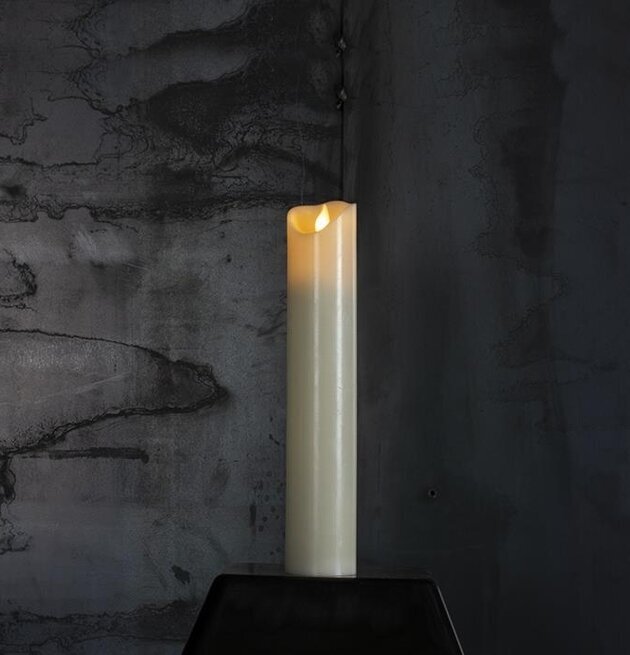 Foto av elegant LED-ljus med industriell bakgrund