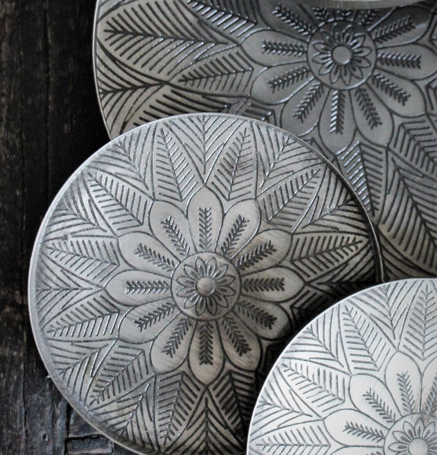 Metallfat Mandala Antik Silver Ø 15 cm från Majas Cottage