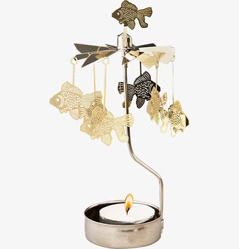 Bild av dekorativ ljuslykta med roterande guldfiskar