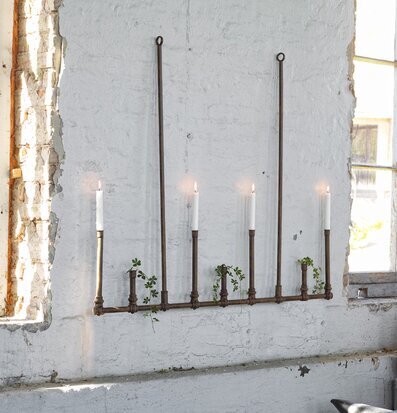 Bild av rustik takkrona i harmonisk inredning