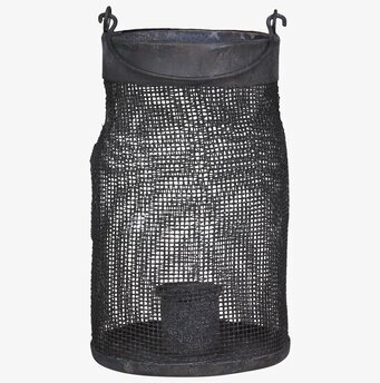 Bild av ljuslykta med nätmönster och antikgrå finish