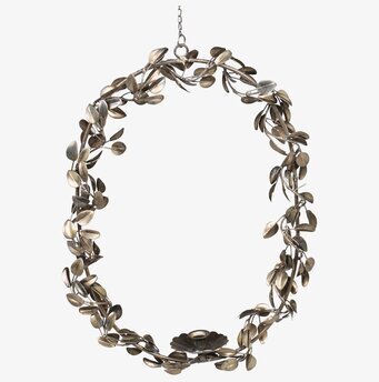 Bild av dekorativ hängande krans i antik mässing