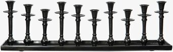 Bild av elegant ljusbricka med nio ljushållare