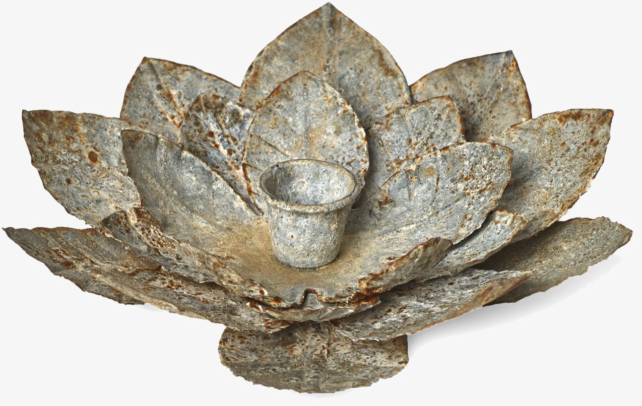 Bild av unik ljusstake med naturinspirerad design