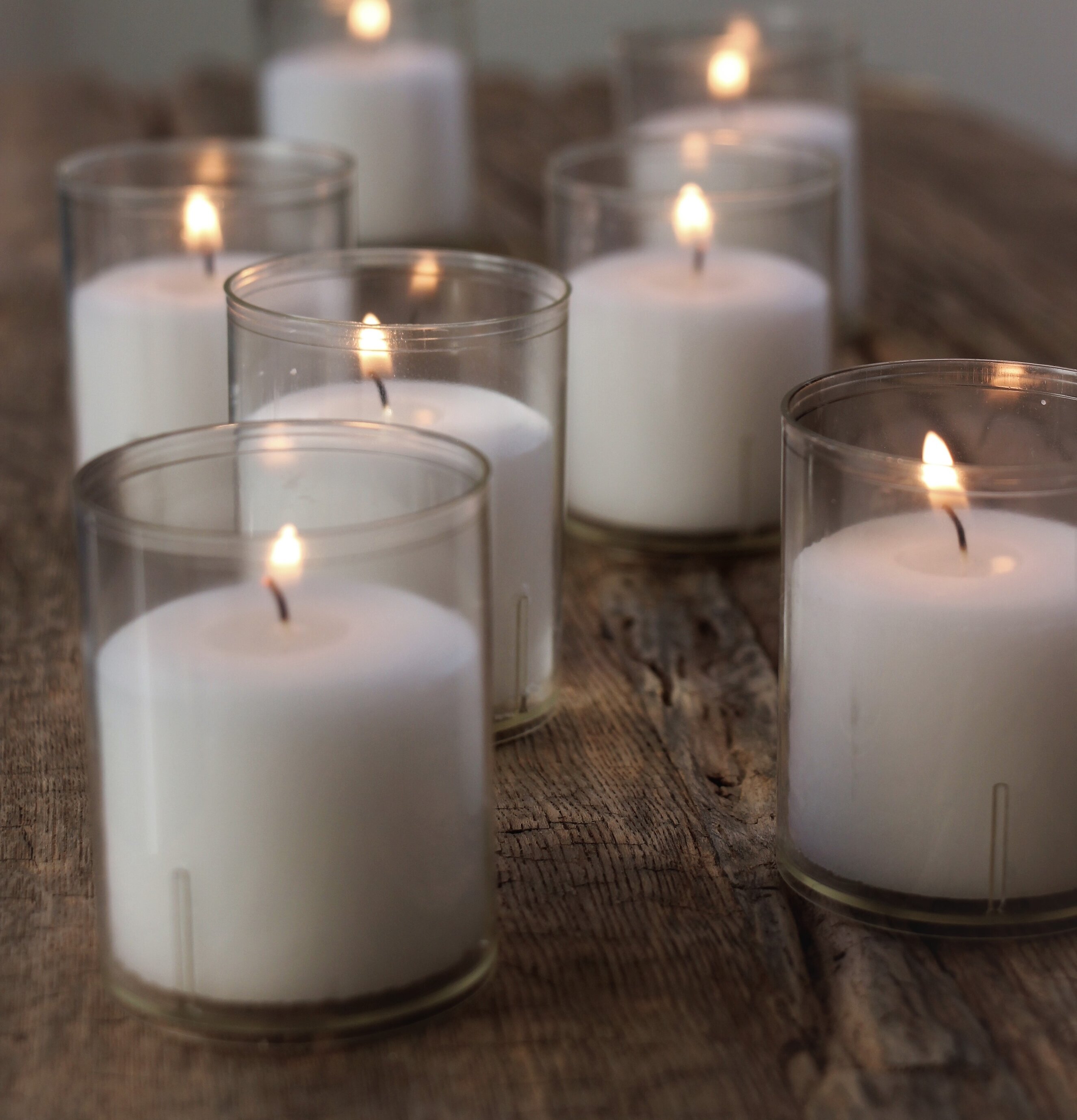 Värmeljus Stort från Majas Cottage på rustikt träbord