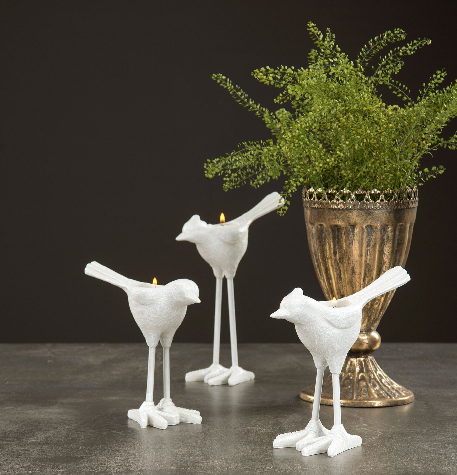 Ljusstake Fågel Vit Liten från A Lot Decoration på mörk yta