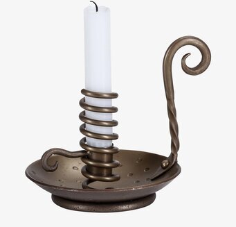 Bild av elegant och funktionell ljusstake i guld