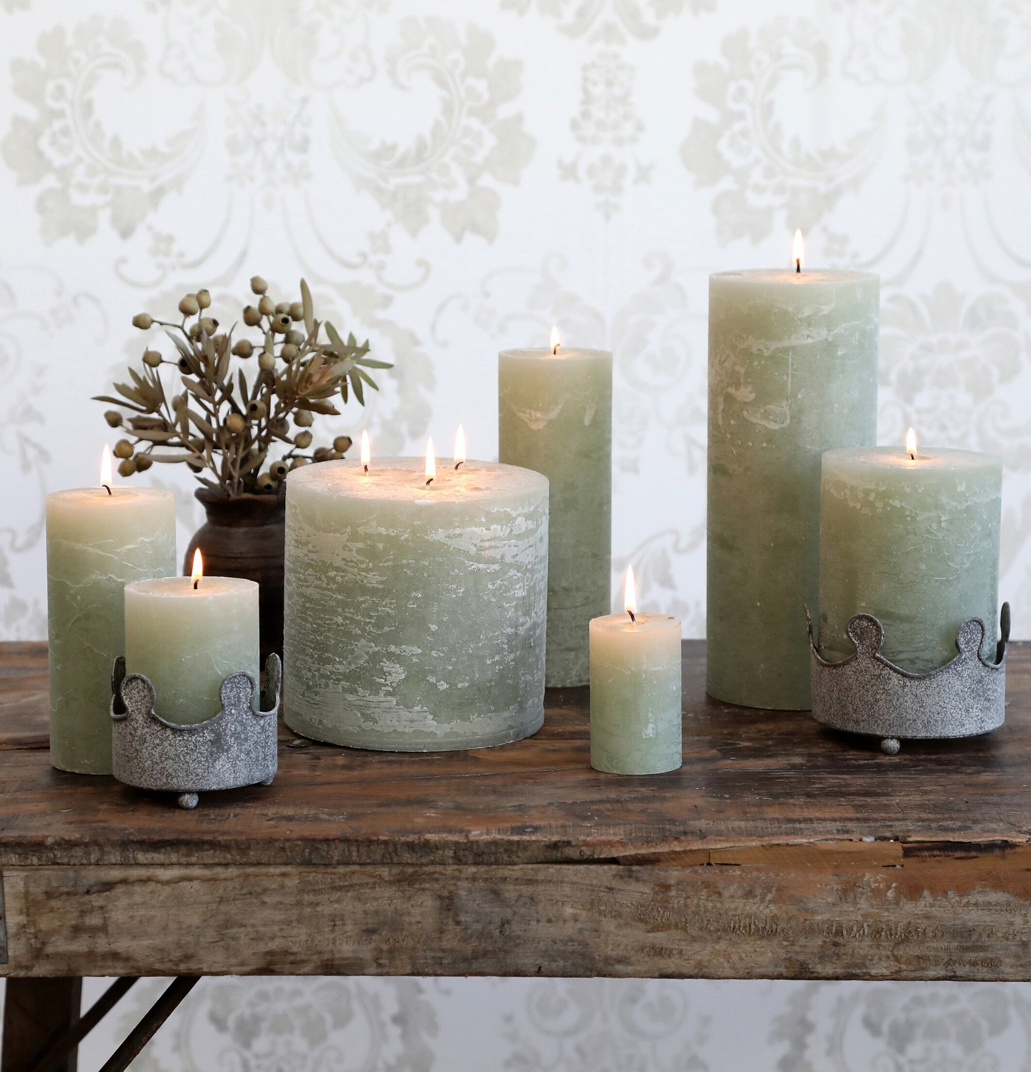 Blockljus Rustik Verte från Chic Antique på rustikt träbord