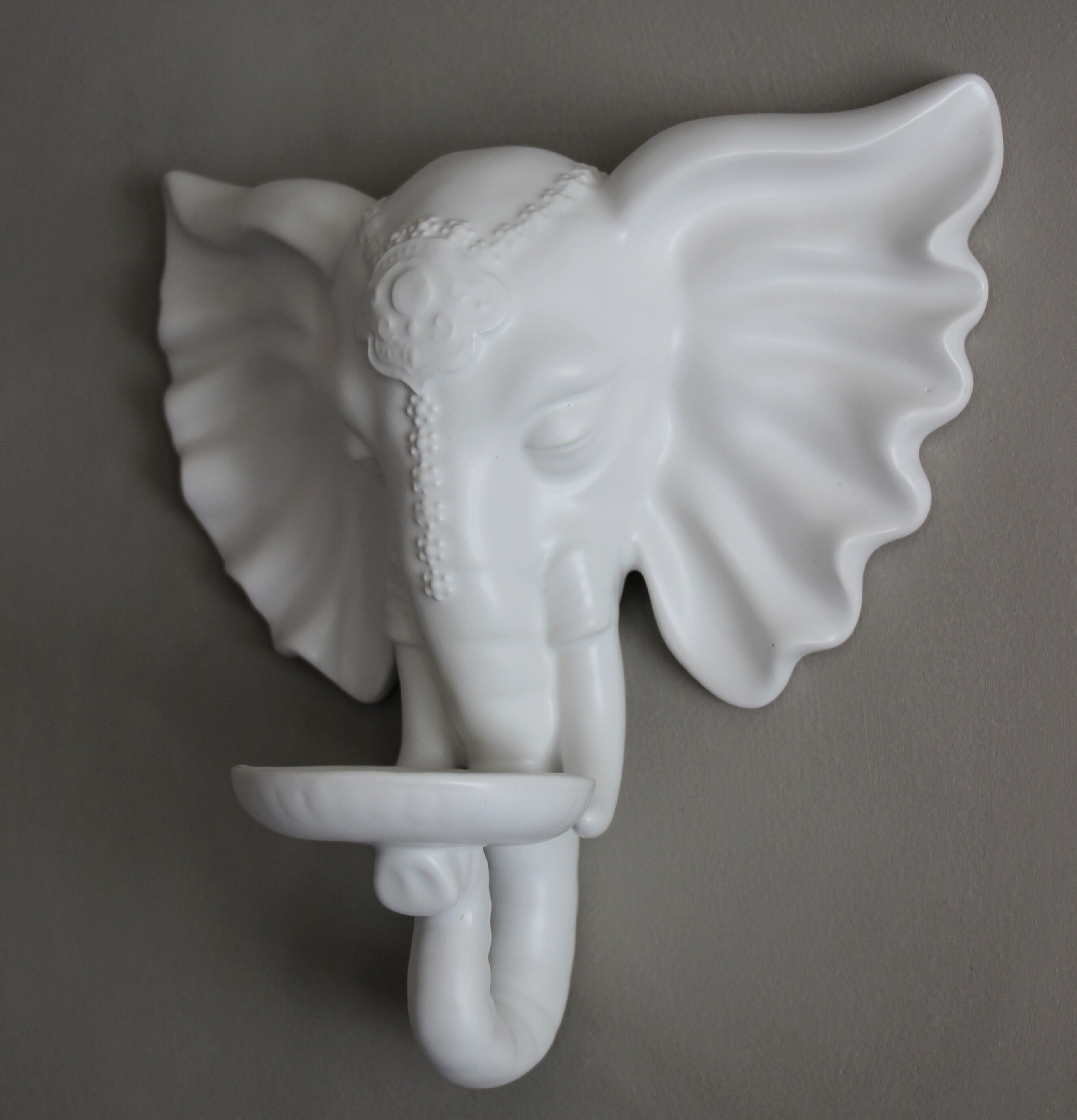 Ljushållare Elefant - Majas Cottage, vit keramik, väggmonterad