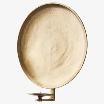 Foto av elegant mässingsväggljushållare för hemmet