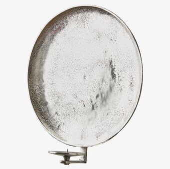 Foto av elegant väggljushållare i nickelmaterial