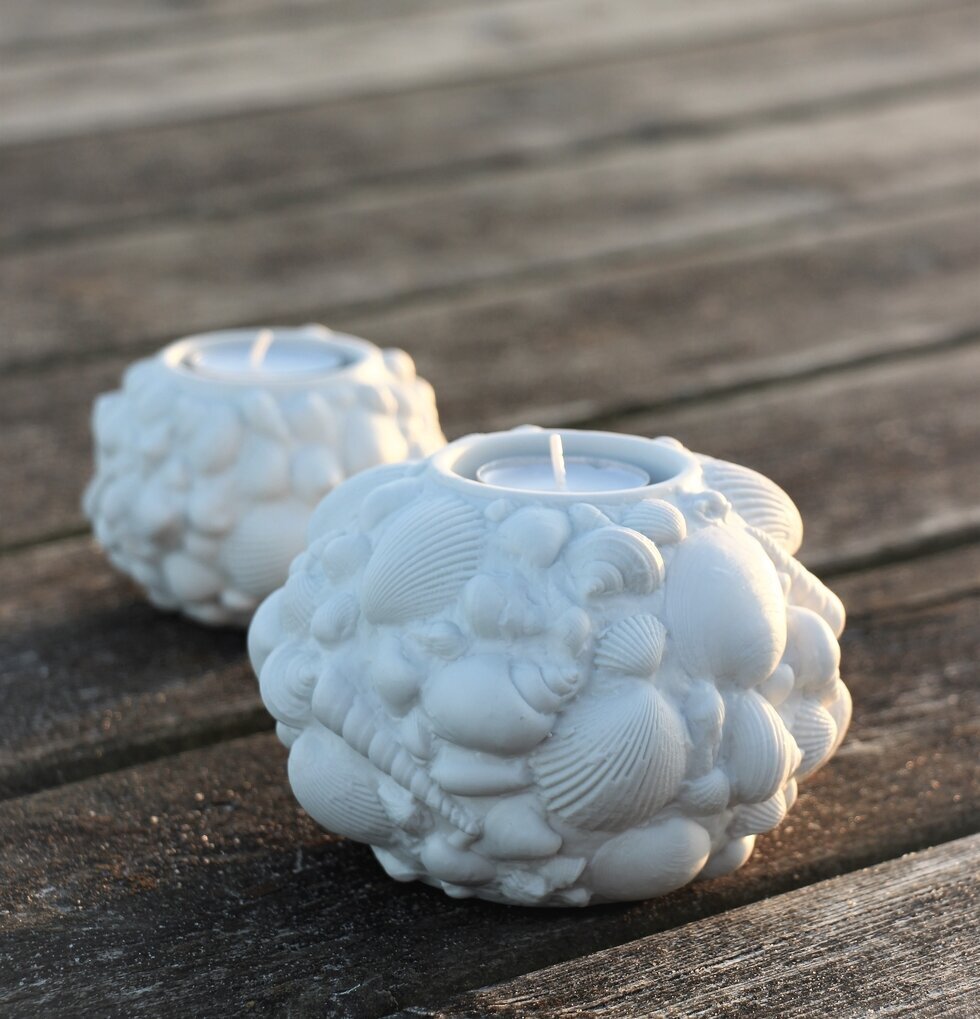 Ljushållare Seashell Stor från Majas Cottage på träplankor