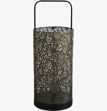 Bild av elegant ljuslykta i antik mässingsfinish