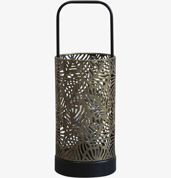 Bild av antik mässingsljuslykta med intrikat design