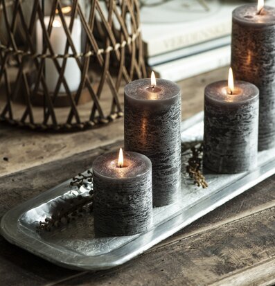 Bild av stämningsfull inredningsdetalj i antik stil