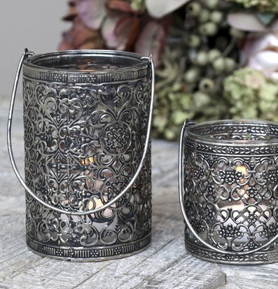 Lanterna Med Handtag Antik silver från Chic Antique på bord