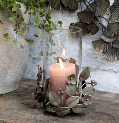 Bild av elegant ljusstake med naturinspirerad design