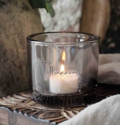 Ljuslykta Tillsammans Smoke från Majas Cottage i elegant glas