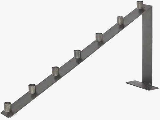 Ljusstake Insjön från I AM Interior i lutande metall