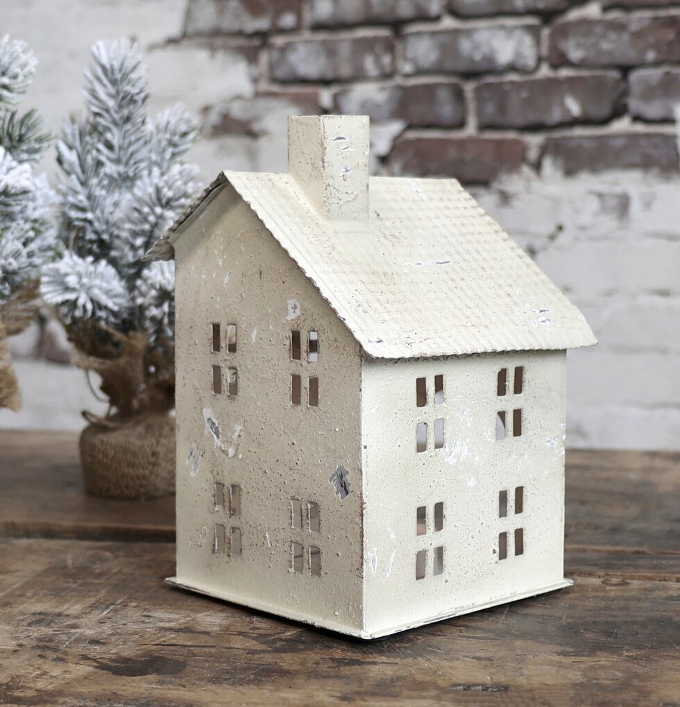 Ljuslykta Hus #4 Antique Creme från Chic Antique i rustik miljö