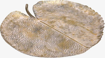 Bild av en detaljrik ljuslykta i antik champagnefärg