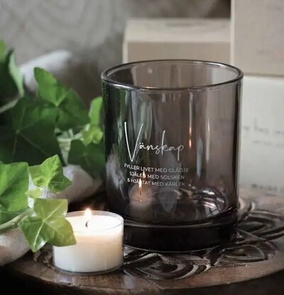 Ljuslykta - Vänskap från Majas Cottage, glas med inskription