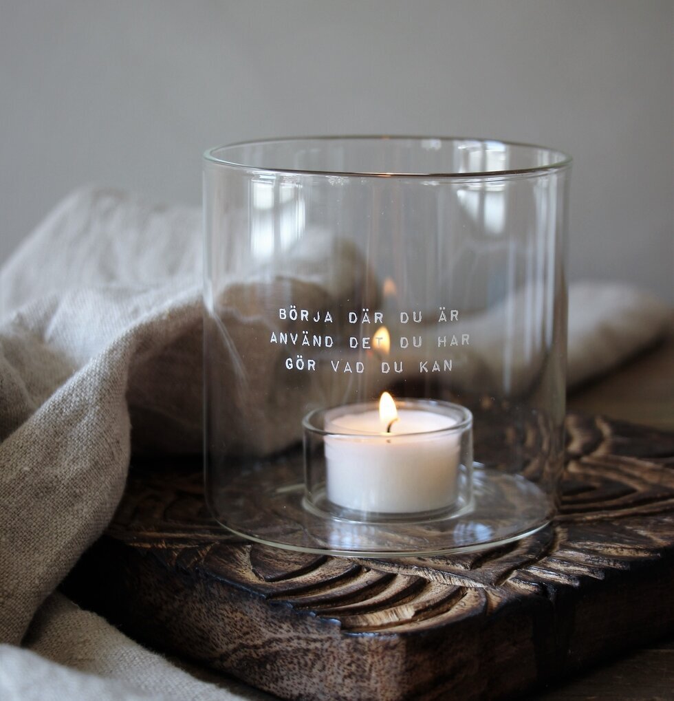 Ljuslykta - Börja Där Du Är från Majas Cottage på träbricka