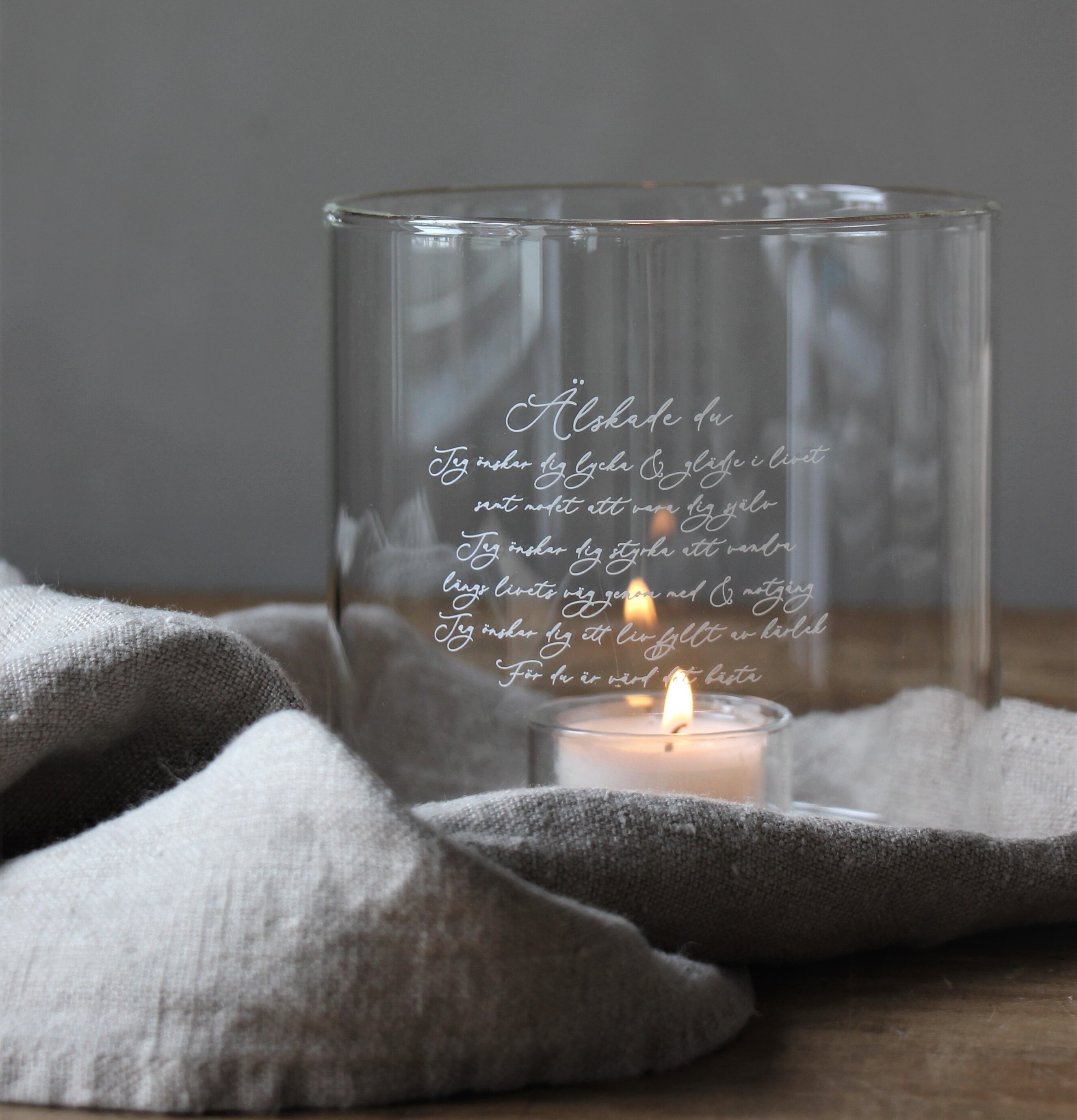 Ljuslykta - Älskade Du från Majas Cottage på ett bord