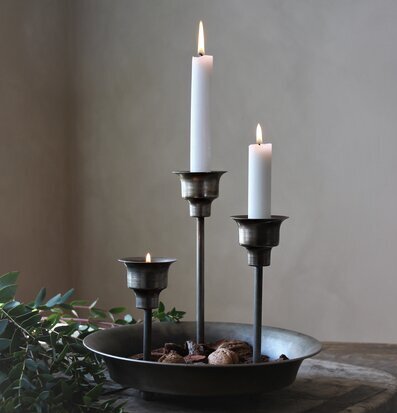 Bild av elegant ljushållare med tre ljusstakar