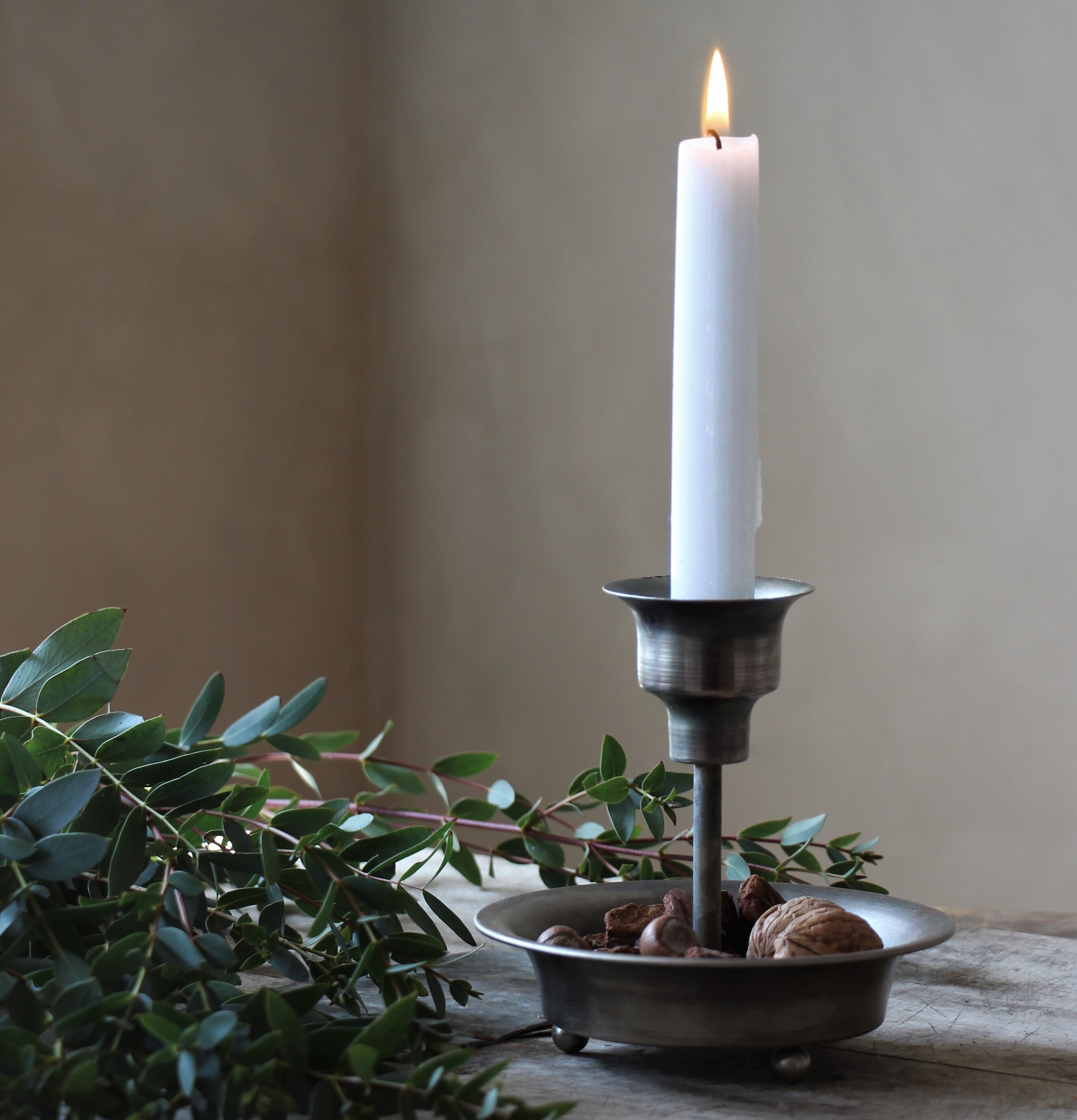 Cozy Ljushållare 1 Ljus från Majas Cottage på träbord