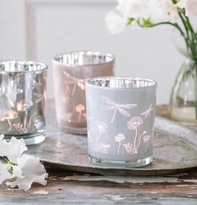 Ljuslykta - Dragonflies & Poppies Vit från Majas Cottage