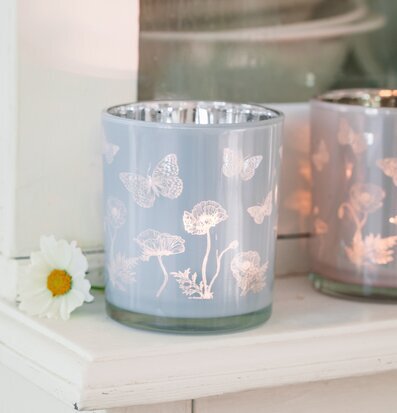 Ljuslykta - Butterflies & Poppies Vit från Majas Cottage