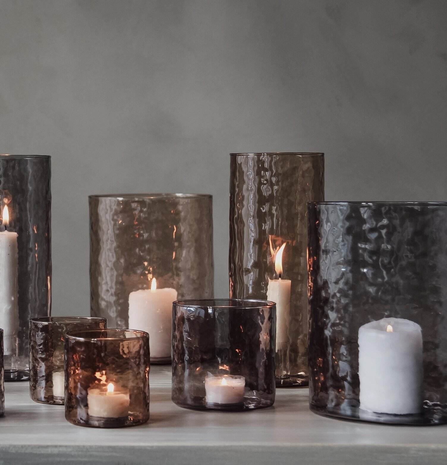 Ljuslykta Hamra Smoke 15x20 Cm från Majas Cottage i grupp