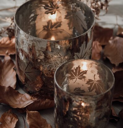 Ljuslykta Autumn Leaves Liten från Majas Cottage med höstlöv