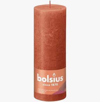 Bild av jordnära orange blockljus i naturlig design